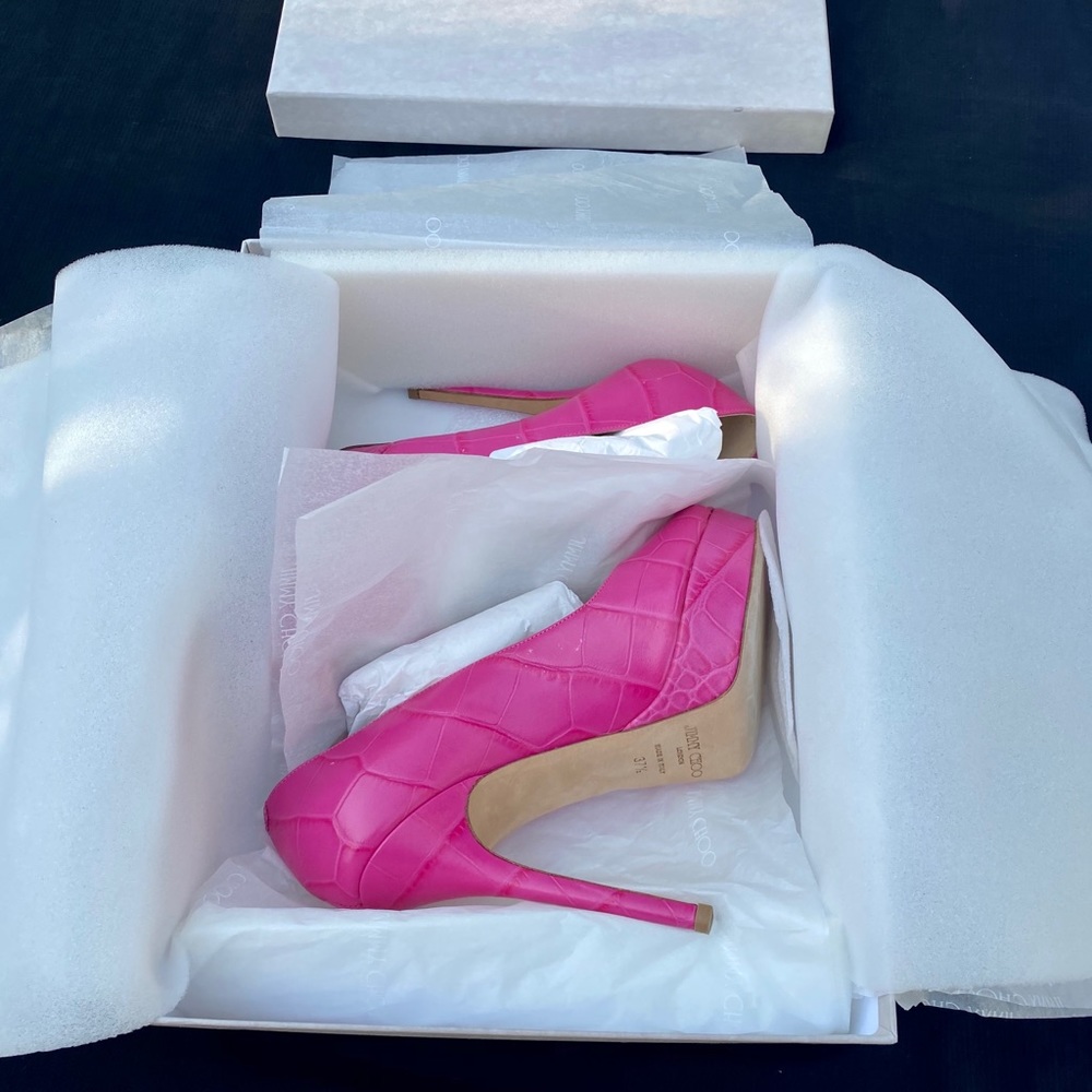 Shoes - Picture 11 of 12